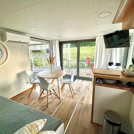 Houseboat Toro - Plywajacy Dom Na Wodzie Apartment Scinawa Polska Exterior photo