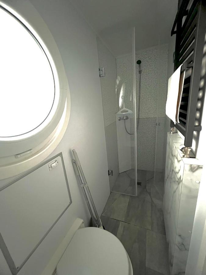 Houseboat Toro - Plywajacy Dom Na Wodzie * Scinawa Polska